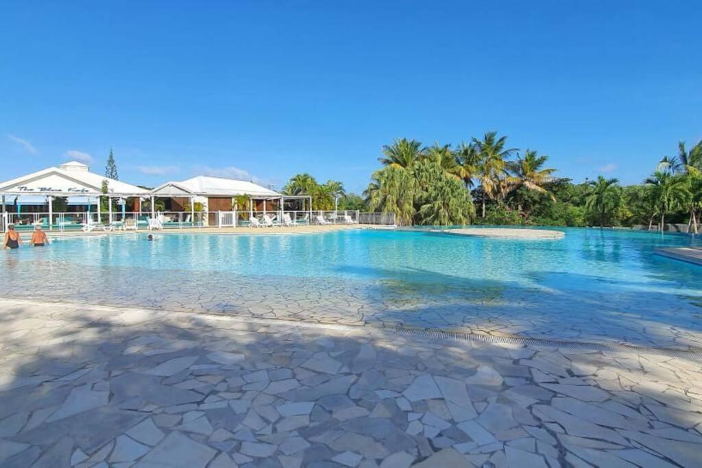 Grand Studio Zen Idealement Situe A Saint-Francois Avec Piscine Et Terrasse Buitenkant foto