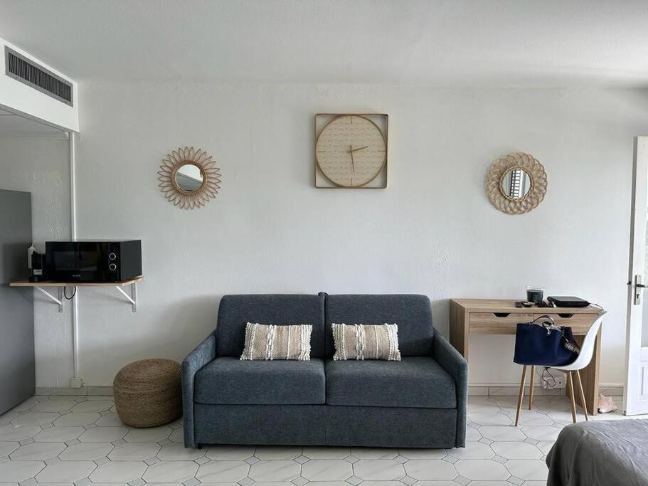 Grand Studio Zen Idealement Situe A Saint-Francois Avec Piscine Et Terrasse Buitenkant foto